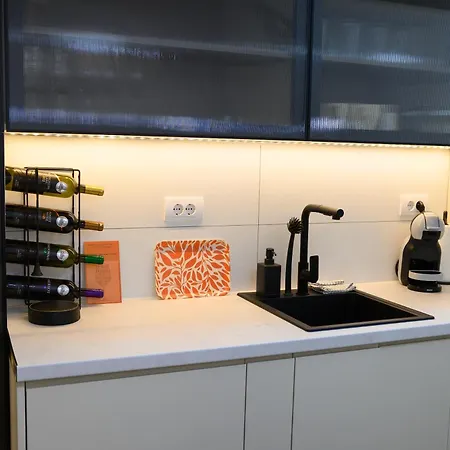 Du Centre 8 Apartment