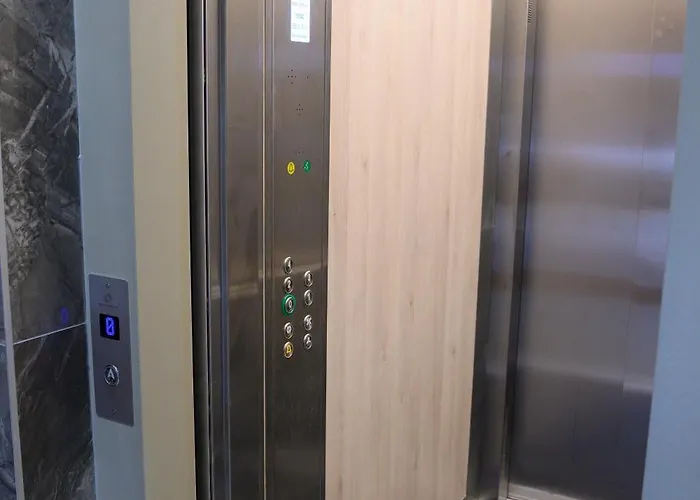 Du Centre 8 Apartment *